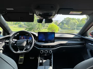 Skoda Superb Sportline 2.0 TSI 265 KM 4x4, wnętrze Skoda Superb Sportline 2.0 TSI 265 KM 4x4, wnętrze z przodu