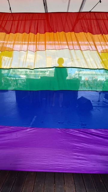 Tłumy ludzi na Paradzie Równości w Warszawie 