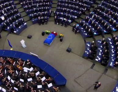 Miniatura: Pierwszy taki pogrzeb. Pożegnanie Helmuta...