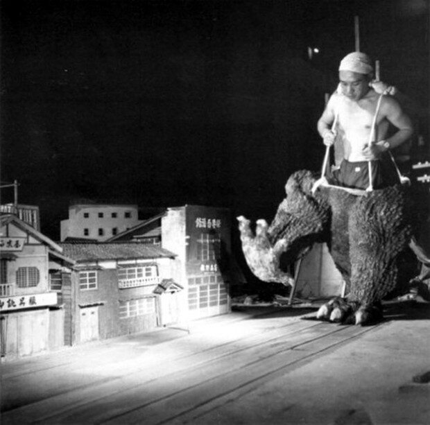 Godzilla (fot. epicdash.com)