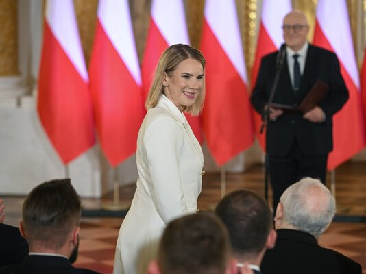 Miniatura: Uroczystość wręczenia uchwały ws....