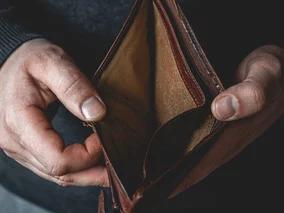 Miniatura: Tylu Polaków zmaga się z długami. „Ta...