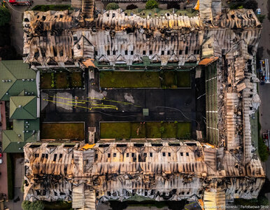 Miniatura: Pożar w Ząbkach. Policja odpowiada na...