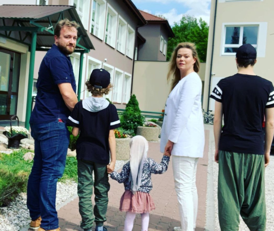Tamara Arciuch z mężem i dziećmi 