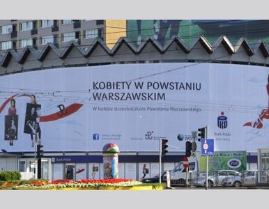 Miniatura: Żołnierki powstania na warszawskiej Rotundzie