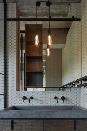 Industrialne mieszkanie w Pradze, projekt Formafatal Boysplaynice, Linka, Storm Flat, Praga, Formafatal