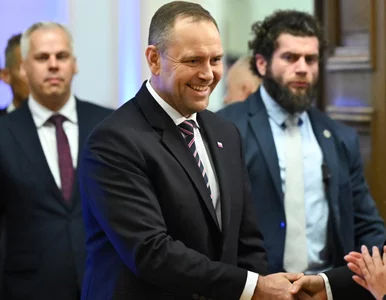 Miniatura: Polacy ocenili Nawrockiego. Sondaż nie...