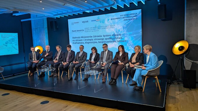 Konferencja Wprost i NewsMed „Wizjonerzy Zdrowia Reformatorzy 2025”. Pierwszy panel