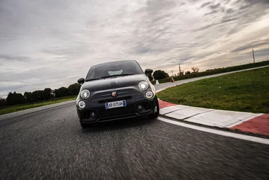 Abarth 695 75° Anniversario