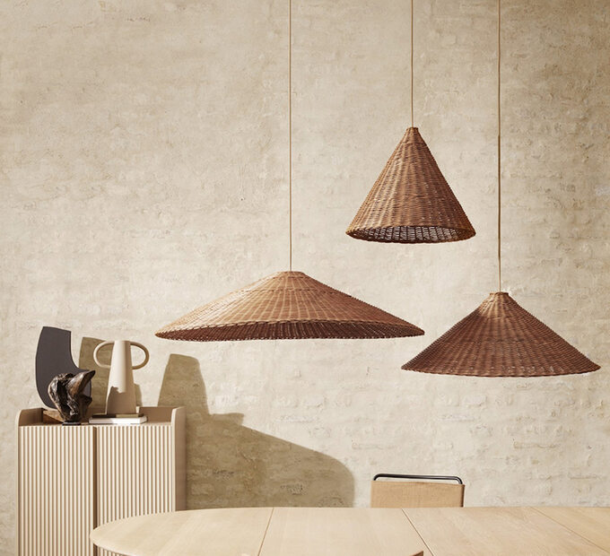 Lampy w kształcie kapeluszy, kolekcja DOU marki Ferm Living