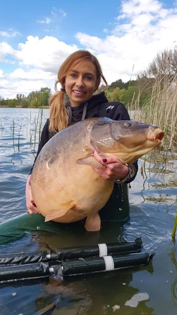 Monika Lechowska-Bacia z rybą 