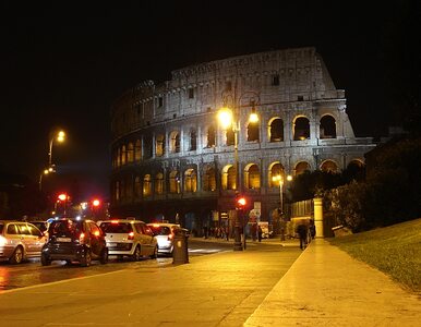Miniatura: Nocne starcie kibiców w Rzymie. Są ciężko...