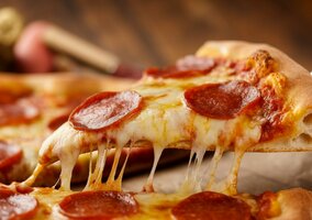 Miniatura: Dietetyk ocenił pizzę Książula z Żabki....