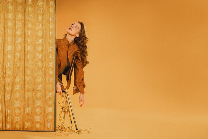 &bdquo;Martwe natury&rdquo; Spektakl w&nbsp;reżyserii Elsa Revcolevschi stawia pytania o&nbsp;granice pamięci prywatnej i&nbsp;zbiorowej