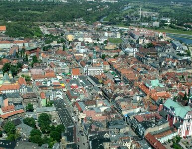 Miniatura: Lokale nie wpuszczają Romów. Poseł kieruje...