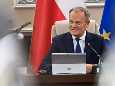 Miniatura: Premier dostał kartki z życzeniami. „Jedna...