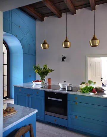 Klasyczny wystrój starego domu Dinesen, Rumunia, dwór, przeszklenia