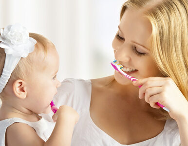 Miniatura: 5 sposobów, jak dbać o pierwsze zęby dziecka