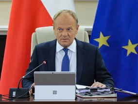 Miniatura: Czerwona kartka dla Tuska? Nowy sondaż nie...