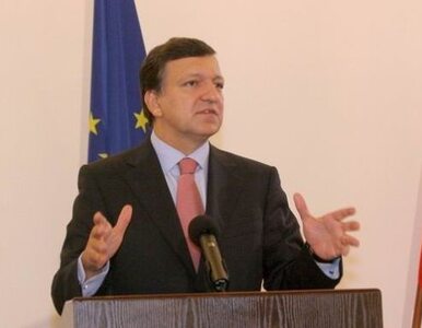 Miniatura: Barroso solidarny z powodzianami z Dolnego...