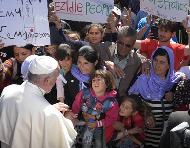 Miniatura: Papież Franciszek: Obozy dla uchodźców są...