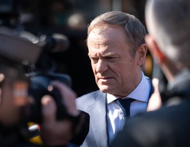 Miniatura: Opozycja komentuje spóźnienie Dudy. Tusk...