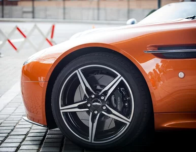 Miniatura: Kolejny wielki koncern zaczyna grupowo...