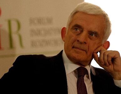 Miniatura: Buzek: to najtrudniejszy czas w historii...