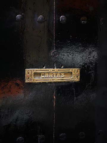 Kolecja A view of Hedonism Kave Home zaprezentowana w domu barcelońskiego fotografa i restauratora Leopoldo Pomésa 