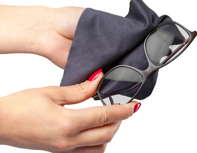 Miniatura: Wystarczy kropla tego produktu. Wyczyścisz...