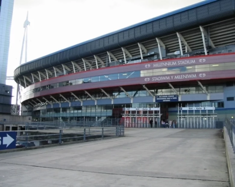 Miniatura: Walijscy piłkarze uczą się swojego hymnu