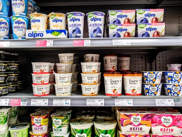 Miniatura: Dietetyk ocenił nowy skyr z Biedronki....