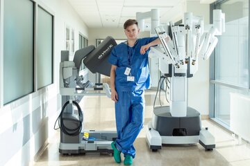 DR N.MED. PAWEŁ SALWA, kierownik Oddziału Urologii Szpitala Medicover w&nbsp;Warszawie