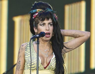 Miniatura: Amy Winehouse umarła oglądając swoje...