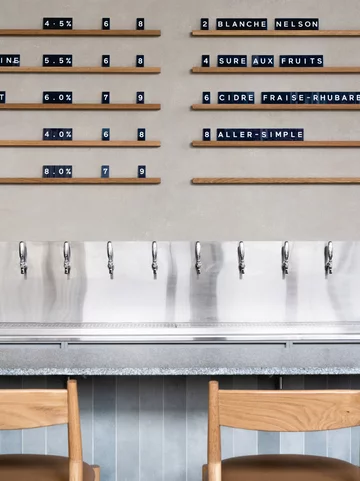 Lokal dla miłośników piwa, projekt Atelier L'Abri v2com, 1685-04