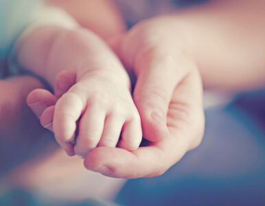 Miniatura: Czy należy oddzielić niemowlęta od matek z...