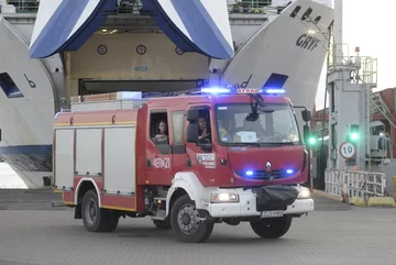 Prom, którym polscy strażacy wrócili ze Szwecji 