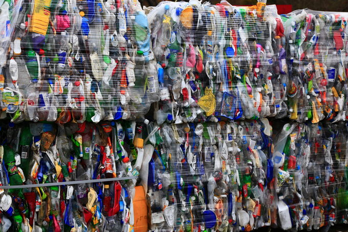 Opakowania plastikowe do recyklingu