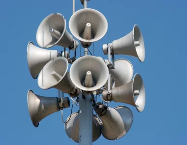 Miniatura: Syreny alarmowe wydają ten dźwięk przez...