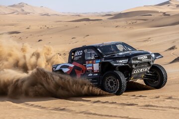 Dakarowe Toyoty