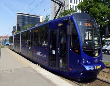 Miniatura: Zderzenie tramwajów we Wrocławiu. Centrum...