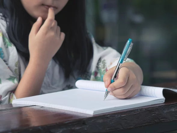 Miniatura: Piątkowy QUIZ z ortografii. Poradzisz...