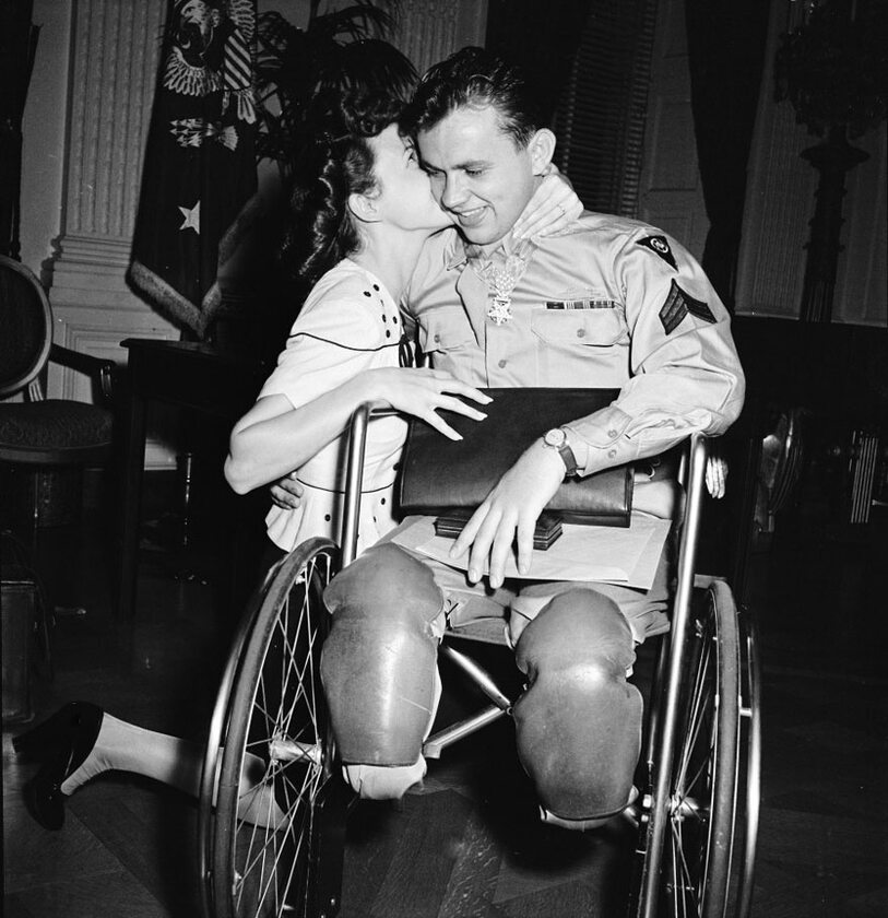 Ralph Neppel i jego narzeczona Jean Moore, 1945 r. 
