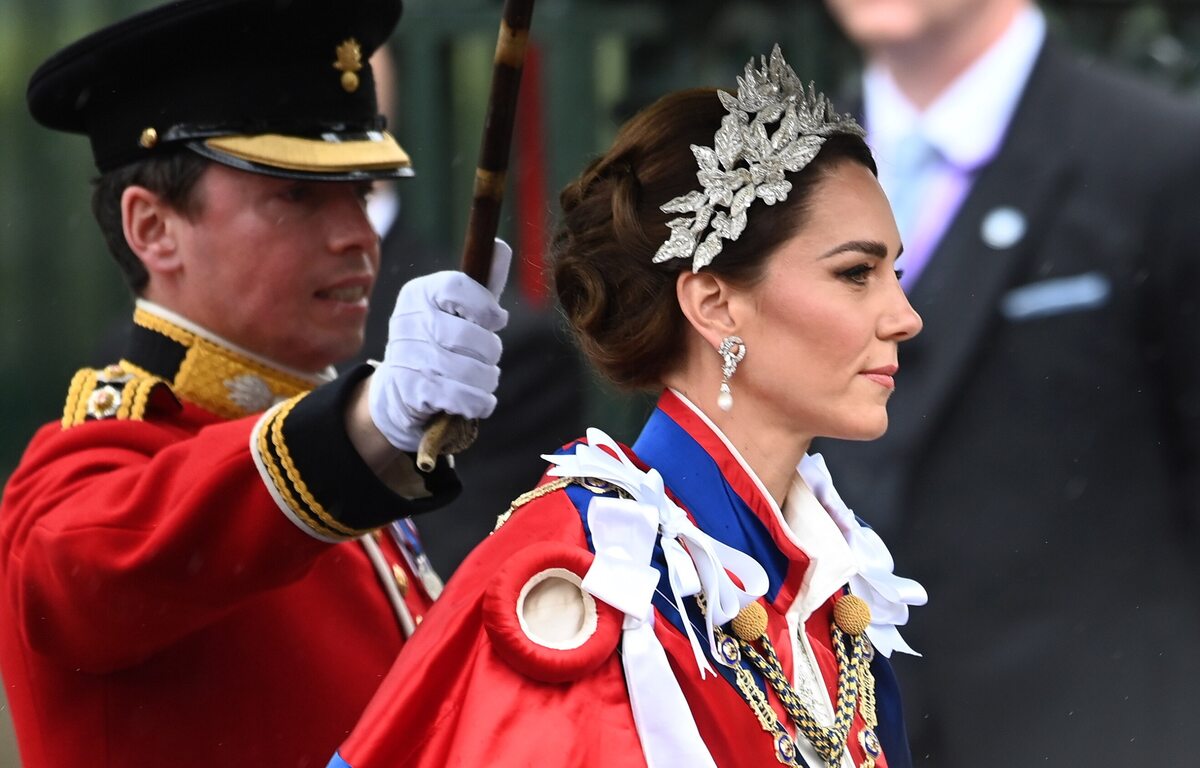 Księżna Kate w stroju koronacyjnym 