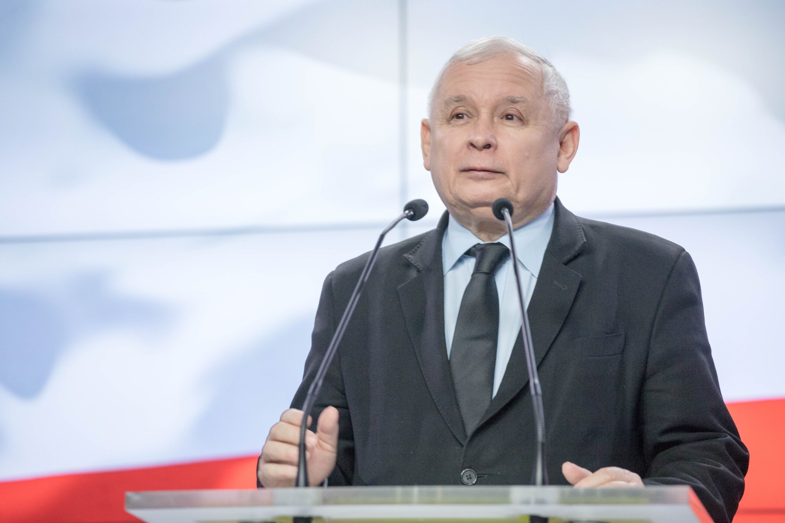 Na 78. posiedzenie Sejmu prezes PiS przyniósł książkę. Co czytał Jarosław Kaczyński?
