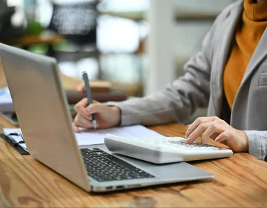 Miniatura: To jedno słowo w przelewie może zablokować...