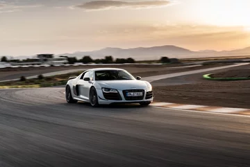 Audi R8 Coupé V10 GT RWD 