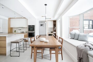 Mieszkanie w&nbsp;bieli, projekt Newsam Construction