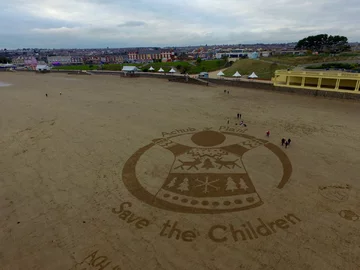 Wzór na plaży, który stworzył Marc Treanor 