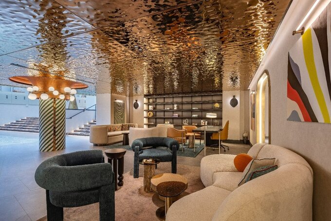 Wnętrze hotelu Swiss&ocirc;tel Mari&aacute;nsk&eacute; L&aacute;zně